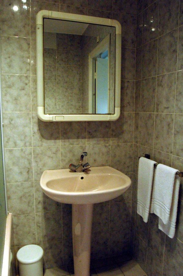 Le Relais Des Primeurs Logis Hotel Taulé Esterno foto