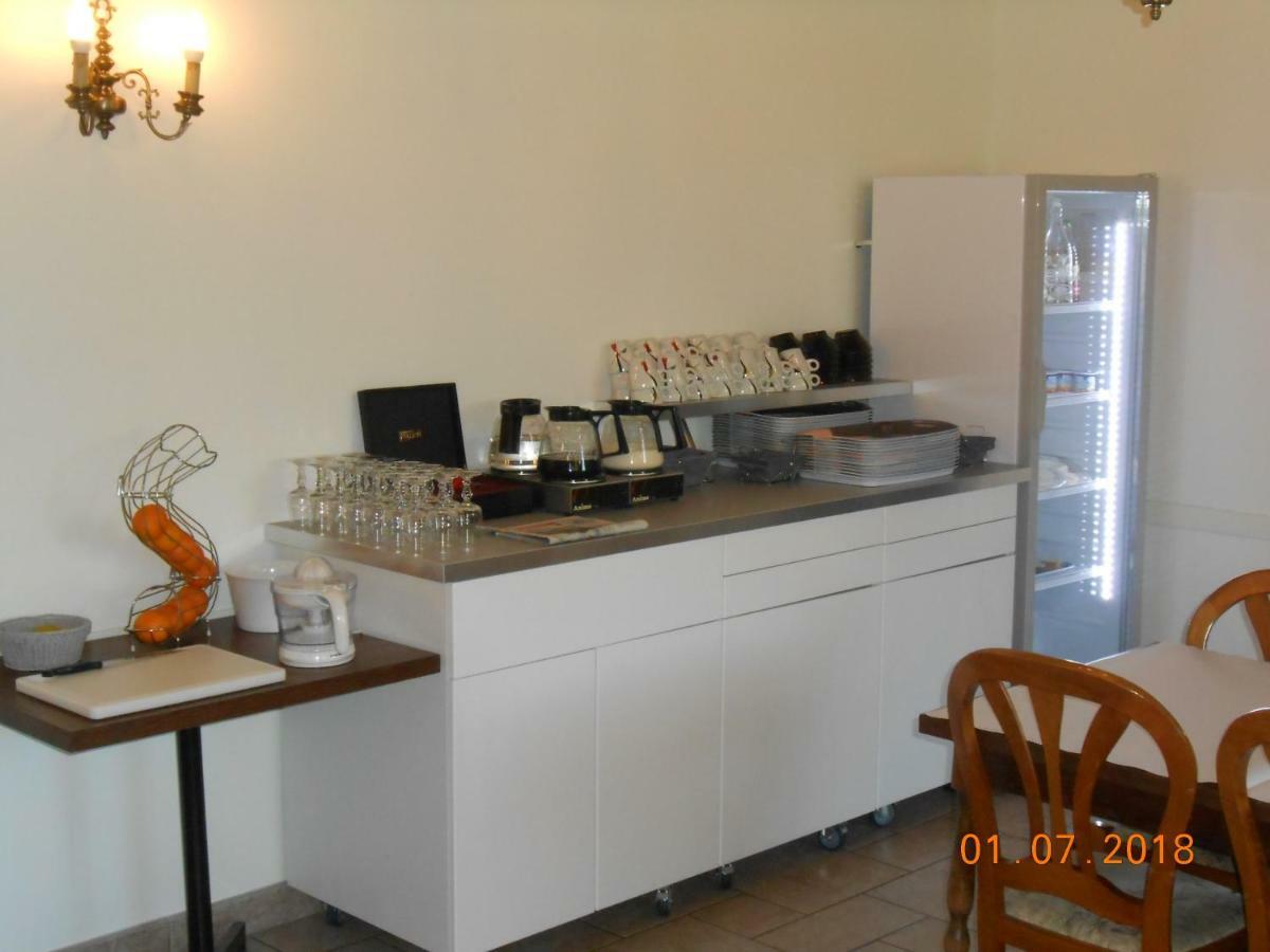 Le Relais Des Primeurs Logis Hotel Taulé Esterno foto